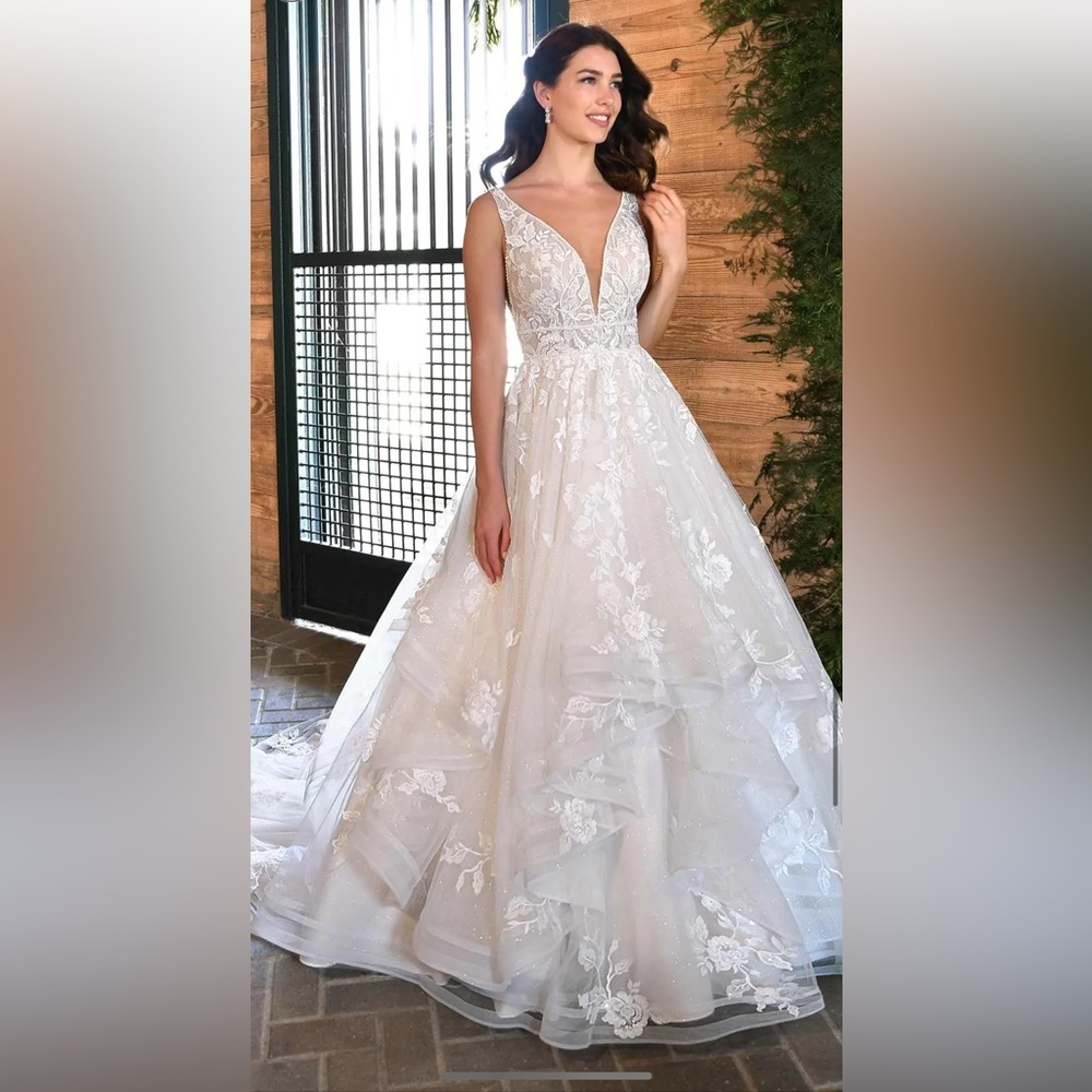 Essence of Australia D3384 Floral Lace Ballgown Wedding Dress